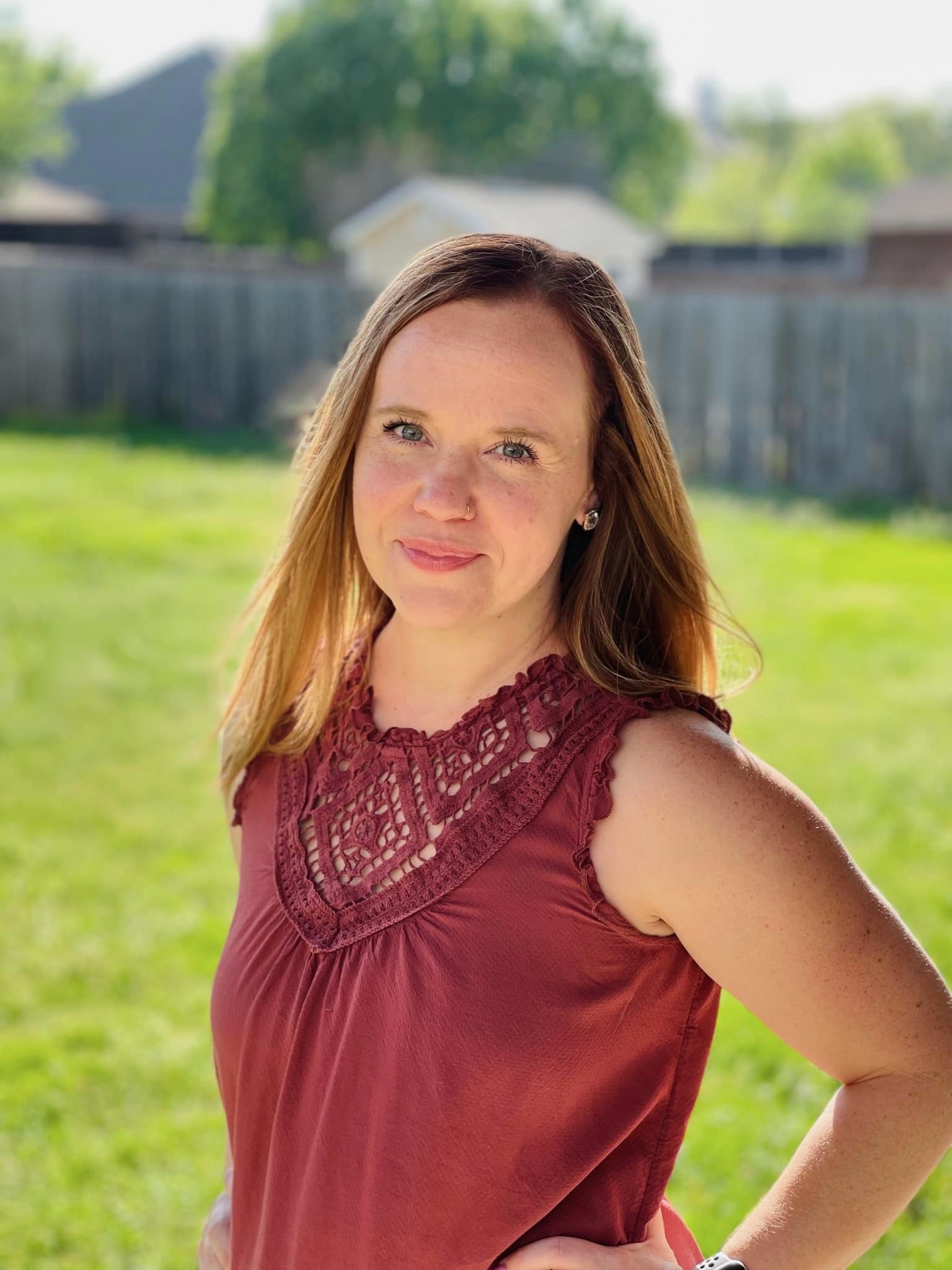 Portrait of writer and Bible teacher Shanna Dinsmore